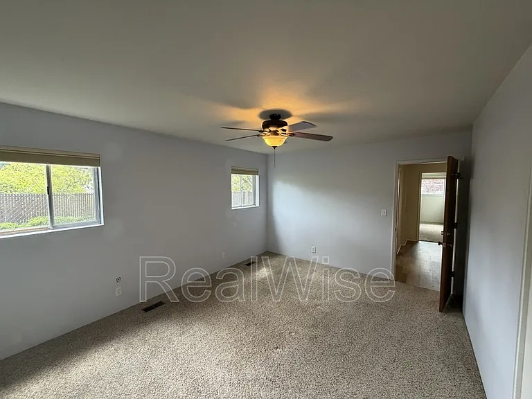 7730 SW Eaker Pl — Photo 30