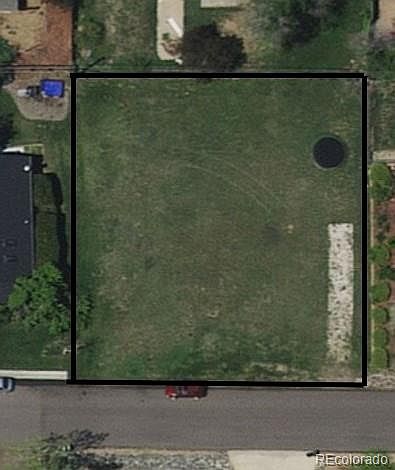 2nd image of 8263 S Carr Ct