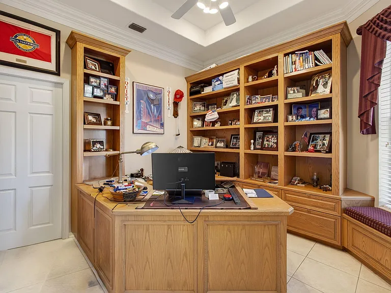 1048 Diamond Head Way — Photo 6