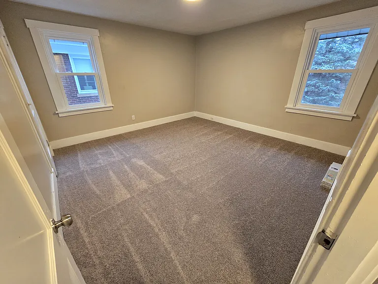 1142 Strahley Pl — Photo 12