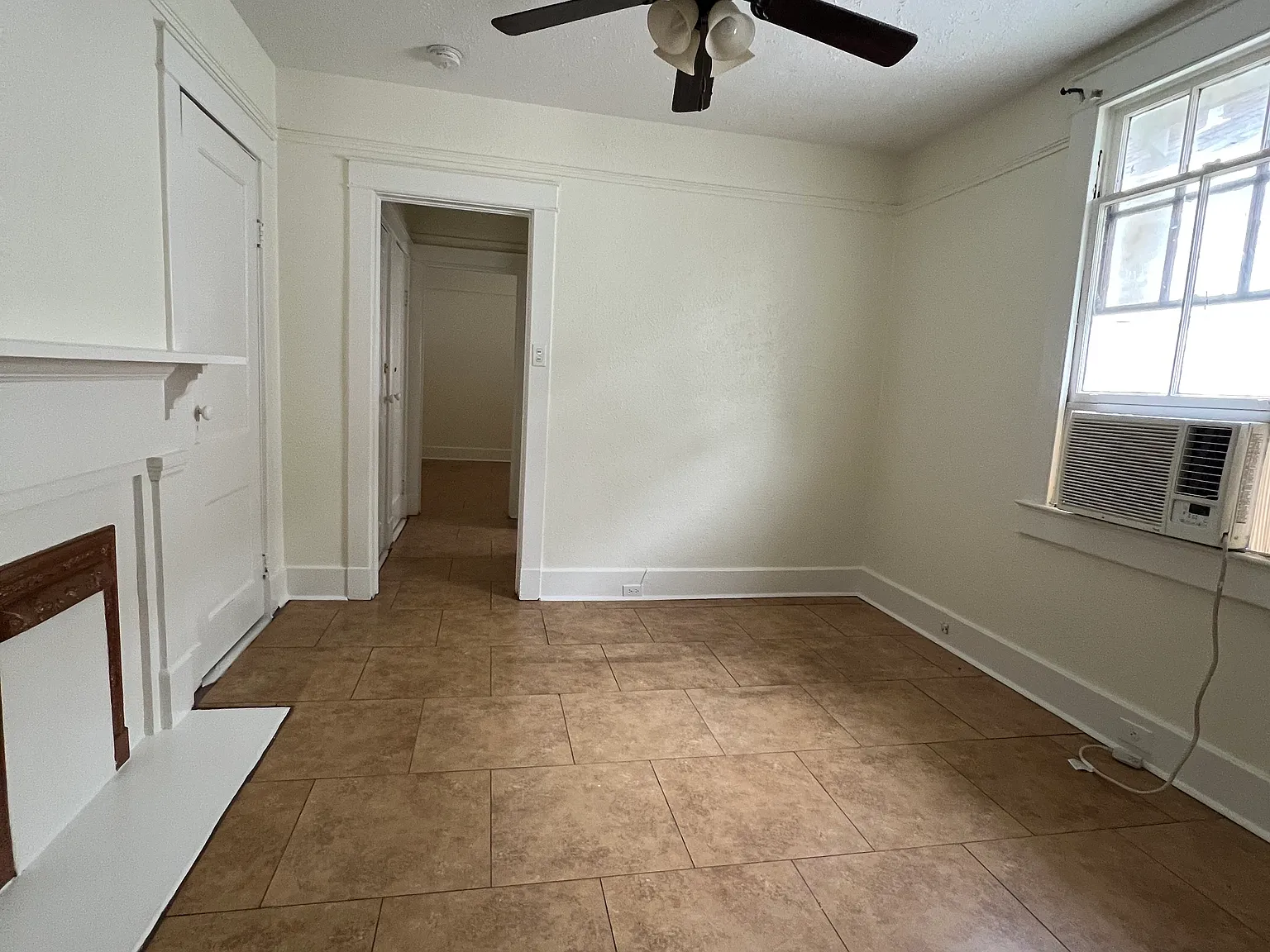 2 bed, 778 sqft, $1,050 — Photo 3