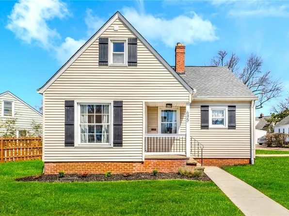 645 S Falmouth Dr, Rocky River, OH 44116