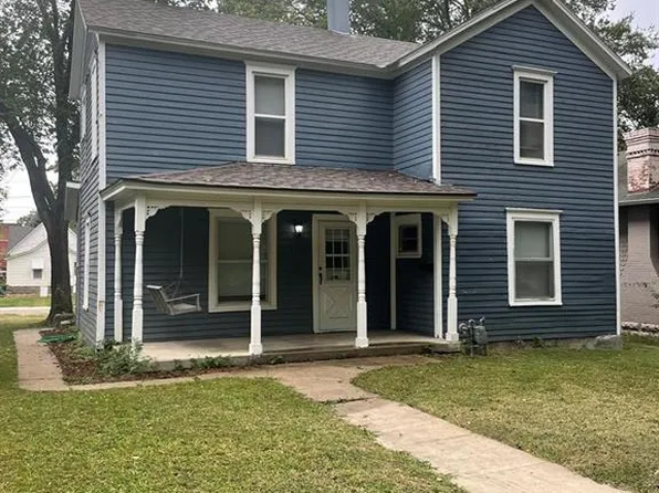 206 S Highland Ave, Chanute, KS 66720