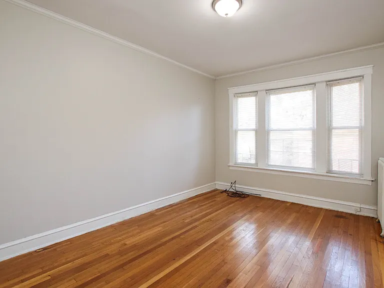1444 E 67th Pl #1W — Photo 6