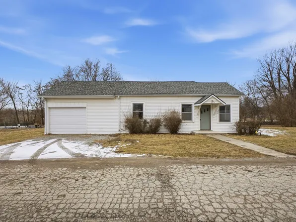 502 S 2nd St, Savannah, MO 64485