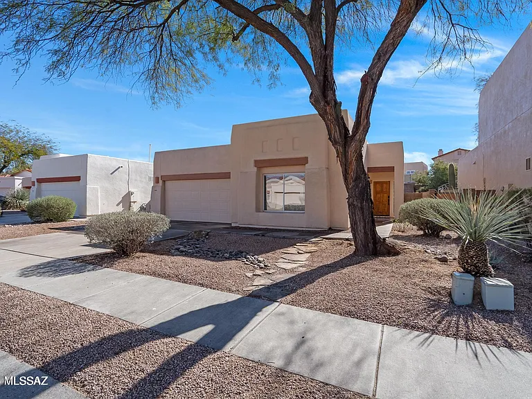 8868 E Desert Lavender Pl — Photo 1