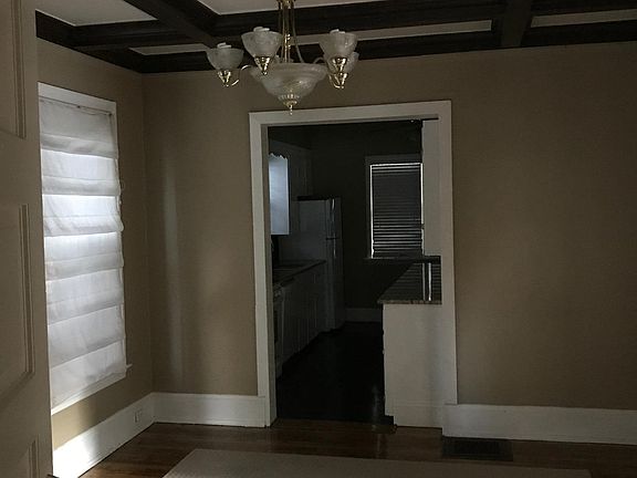 2nd image of 600 Parkwood St NE #1