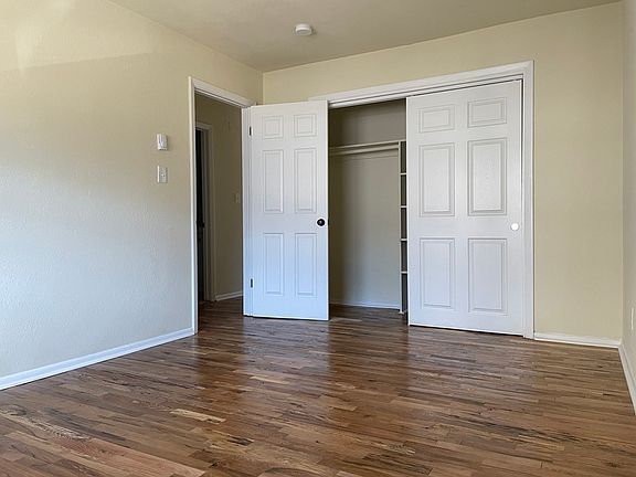 5th image of 946 W Ocean View Ave #16