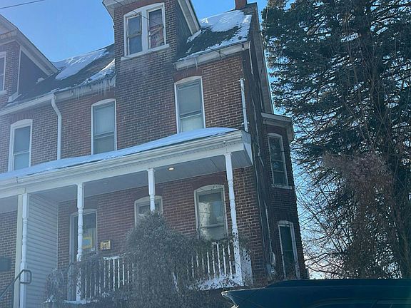 3rd image of 726 Fiot Ave