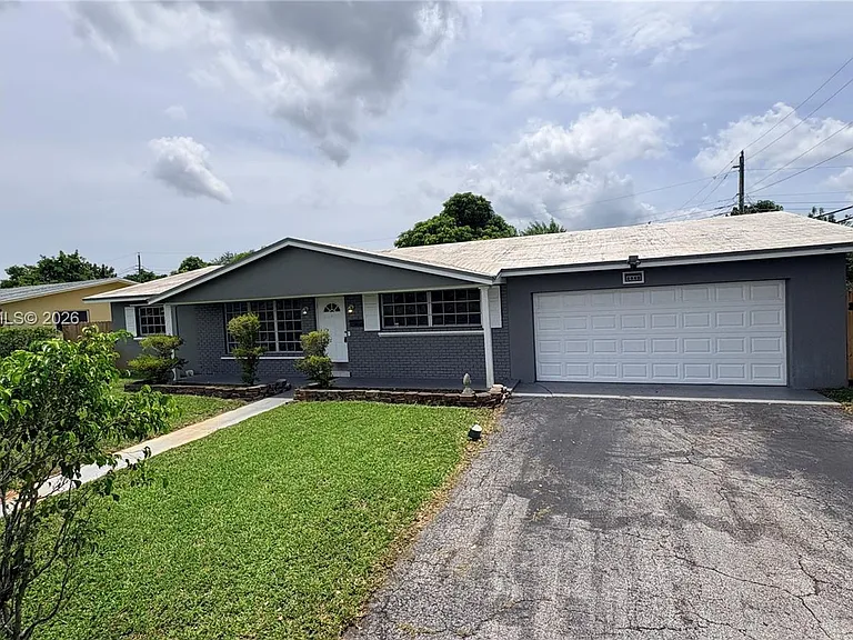 4440 NW 4th Ct — Photo 22