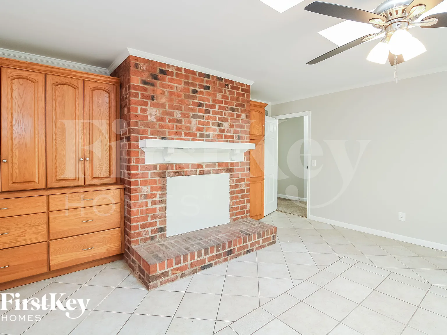 4 bed, 3.0 bath, 2769 sqft, $2,275 — Photo 2