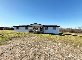 348 Coyote Trl, Rhome, TX 76078