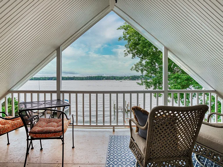 200 Mariners Pointe Rd — Photo 21