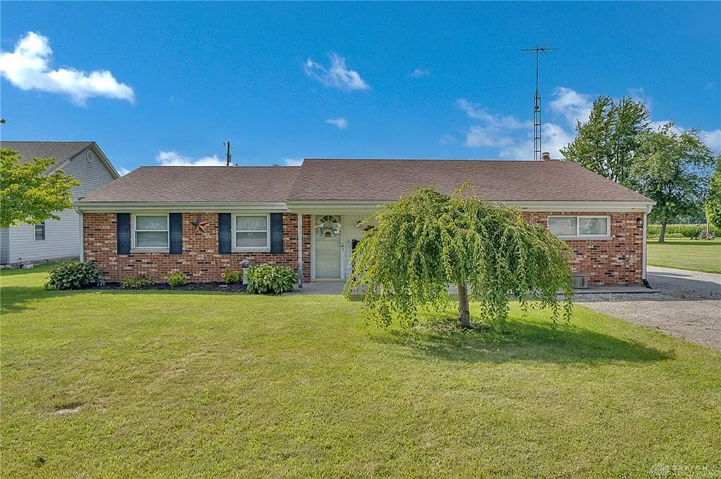 3560 Shawnee Trl photo 1