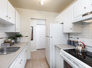 Vista, New Westminster, BC V3M 5V4