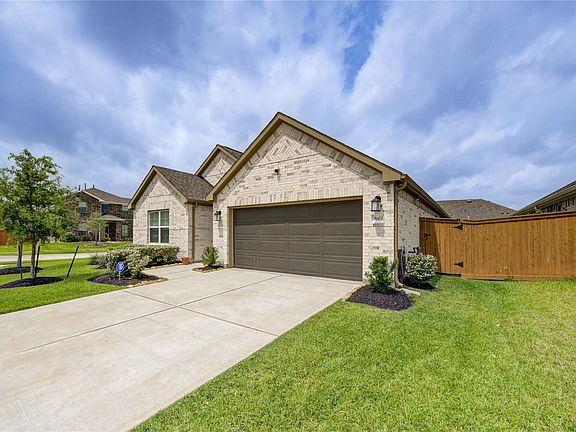 4th image of 8603 Sun Coral Dr