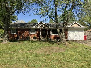 1014 Davis Blvd, Sikeston, MO 63801