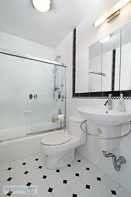 5th image of 245 E 54th St APT 6R