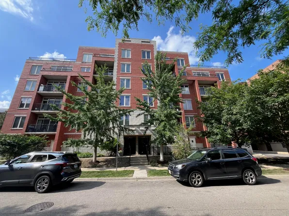 1670 Mill St Unit 208, Des Plaines, IL 60016