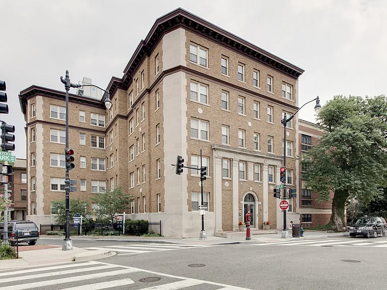 1673 Park Rd NW #303 — Photo 16