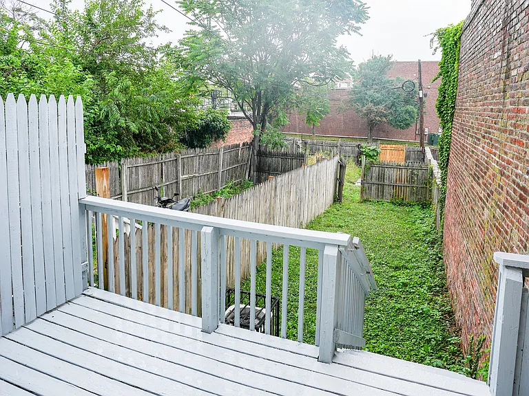 349 S Woodyear St — Photo 14