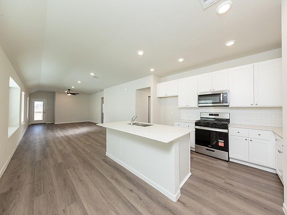 2nd image of 2324 Nooksack Dr