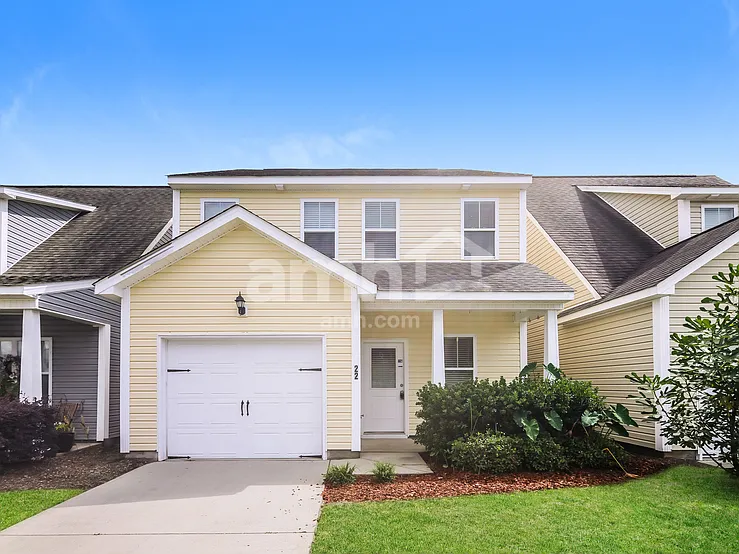 3 bed, 2.5 bath, 1503 sqft, $2,120 — Photo 1