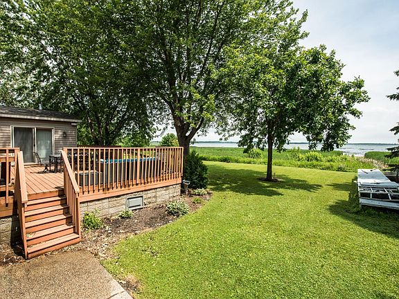 5th image of 1009 County Road 10 NE