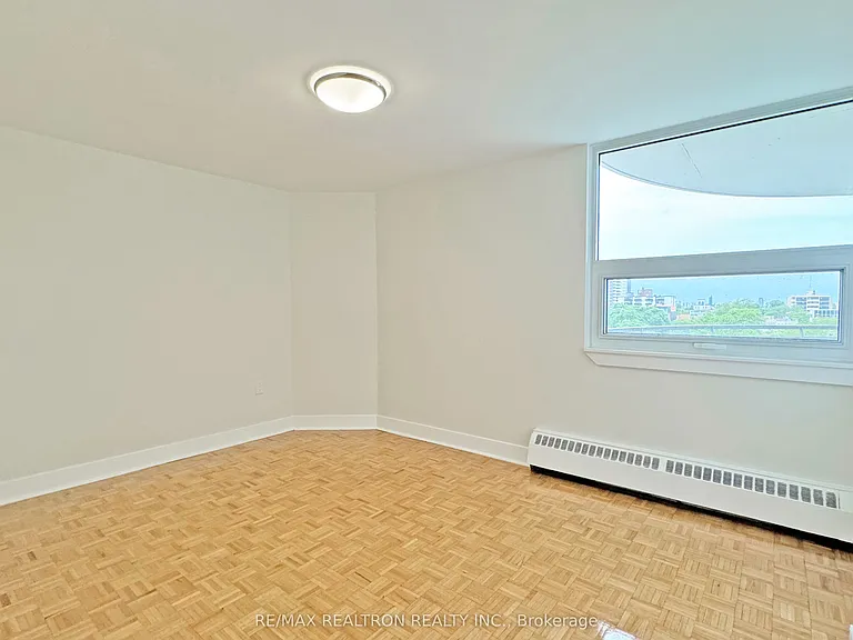 485 Huron St #903 — Photo 9