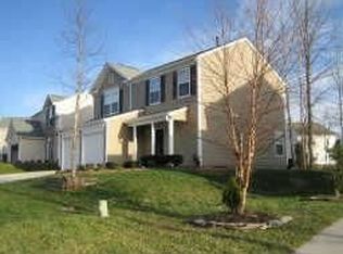 912 Pebblestone Dr, Durham, NC 27703