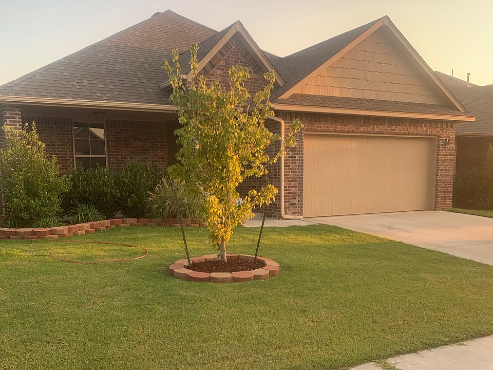 1st image of 2424 NW 195th St