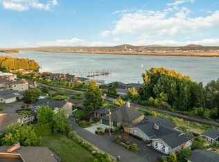 6715 SE Riverside Ln, Vancouver, WA 98661