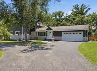 12001 Parkview LANE, Hales Corners, WI 53130