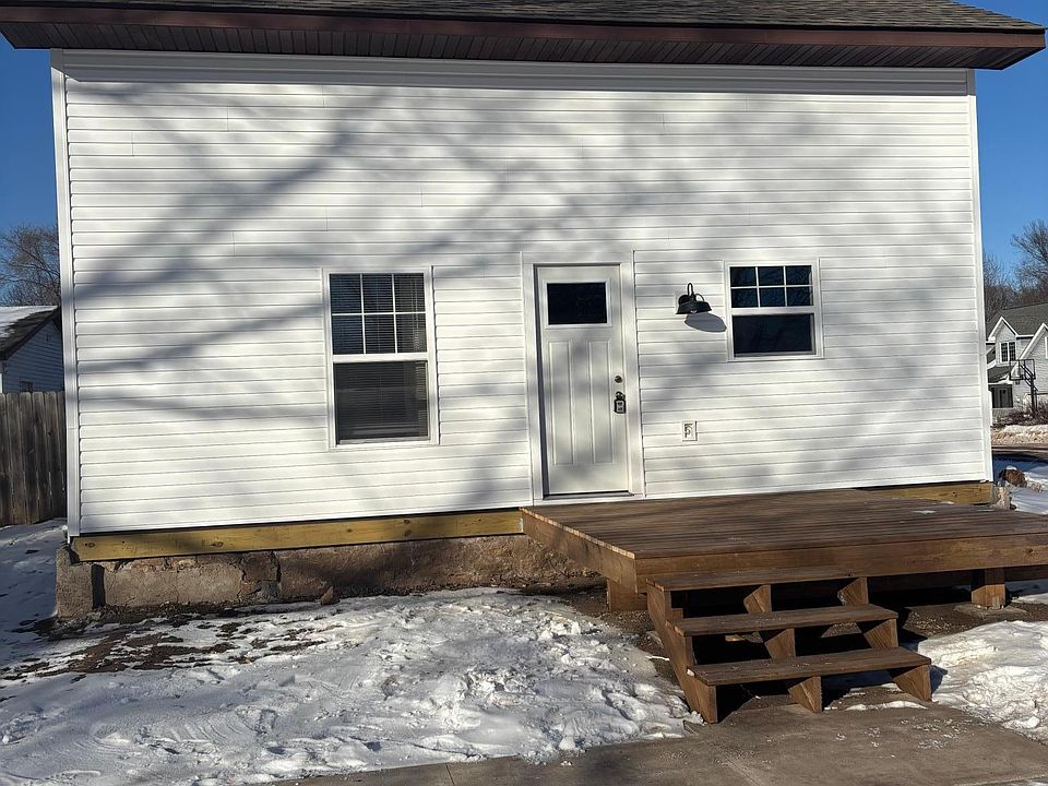 1st image of 878 Washington St