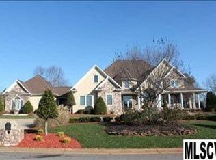 1126 10th Street Ln NW, Hickory, NC 28601