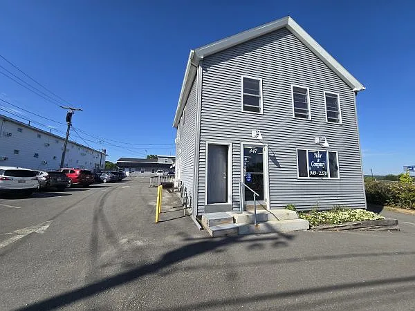347 Wilson St #1 — Photo 3