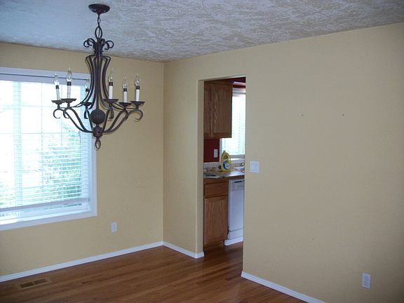 4th image of 2187 NE Grandhaven St