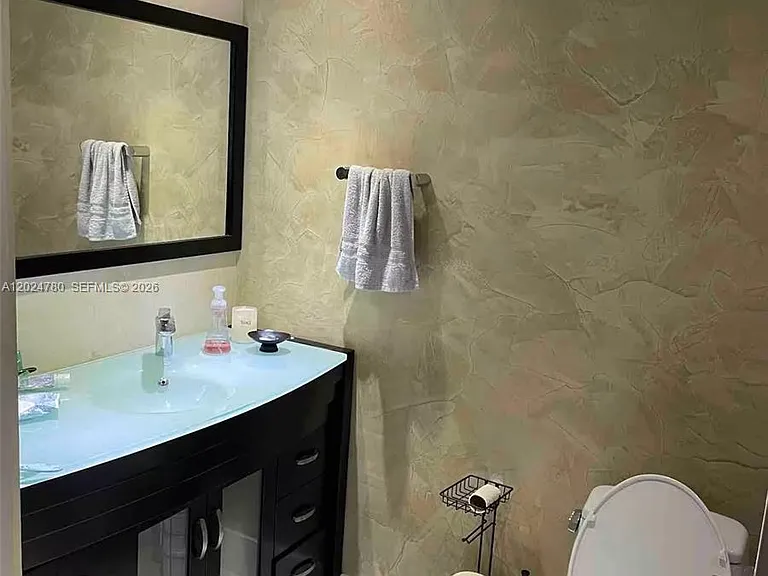 18081 Biscayne Blvd #1904 — Photo 26