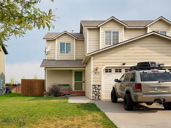 2nd image of 973 N River Rock Dr