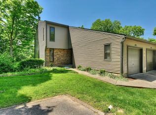 902 Wilderness Hill Ct, Villa Hills, KY 41017