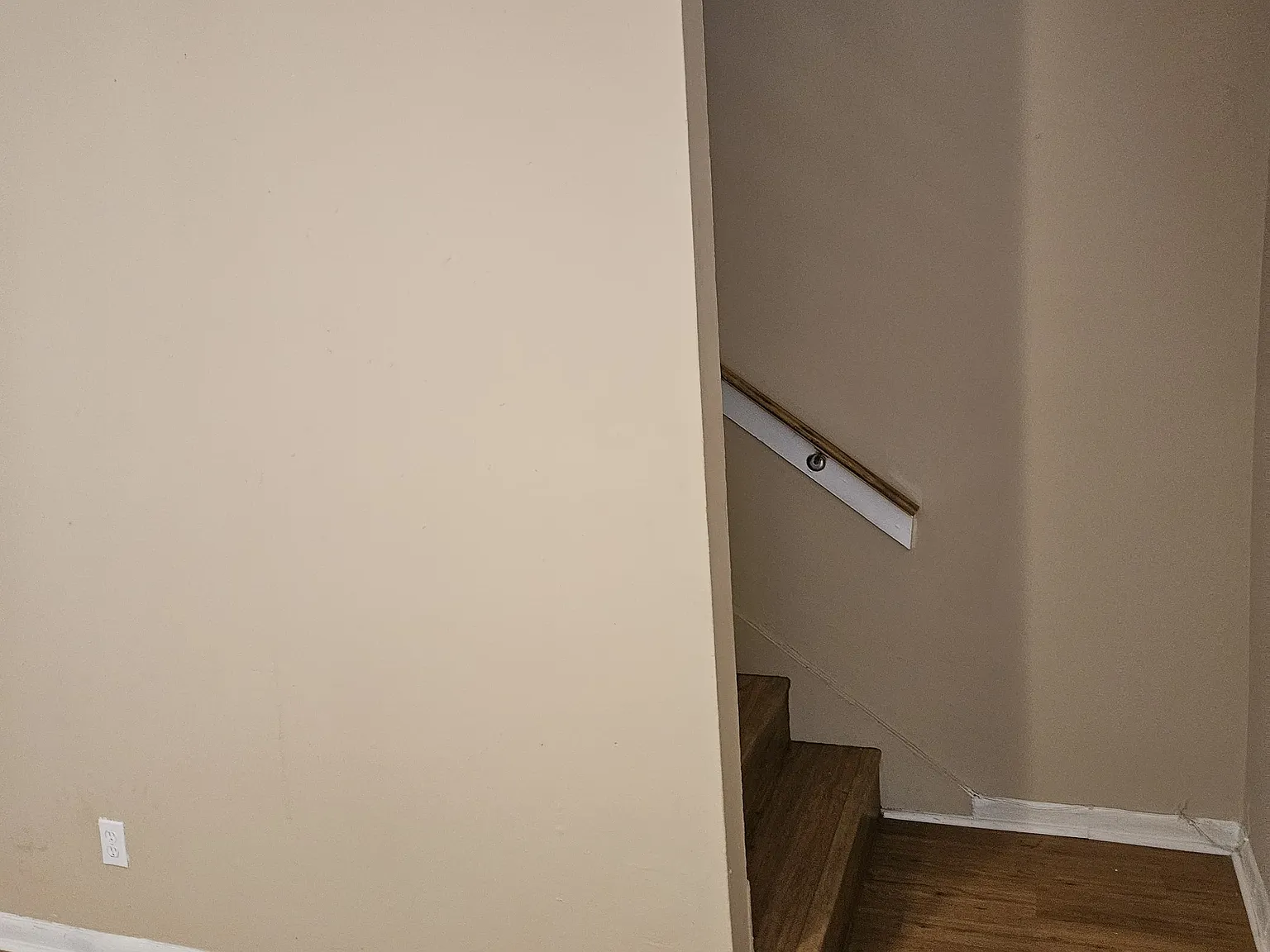 3 bed, 1120 sqft, $1,300 — Photo 4