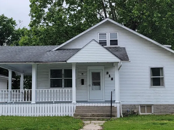 318 E Gordon St, Marshall, MO 65340