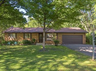 8610 Hillside Ave, Saint Bonifacius, MN 55375