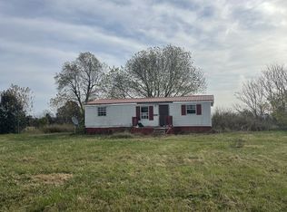 942 Sutton Rd, Red Boiling Springs, TN 37150