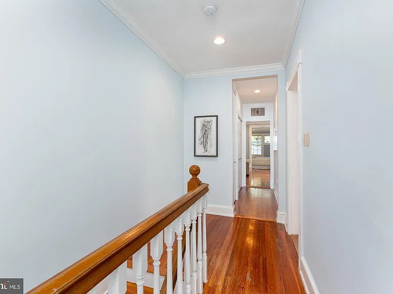 4457 Macarthur Blvd NW — Photo 18