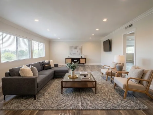 5354 Lindley Ave APT 204, Encino, CA 91316