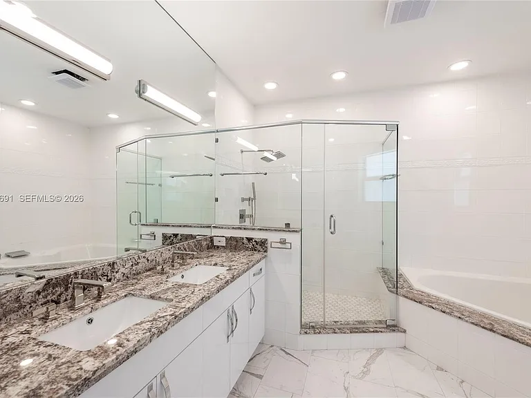 141 Cape Florida Dr — Photo 10