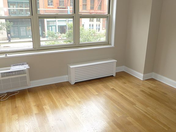 5th image of 310 Greenwich St APT 2H
