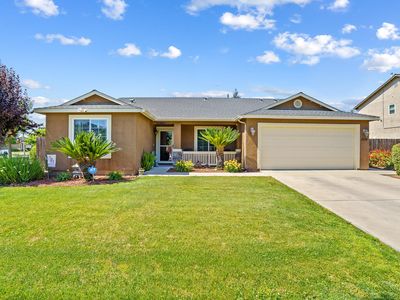 1910 Roussanne Avenue, Tulare, CA, 93274
