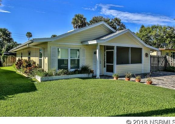 2nd image of 303 Cedar Ave